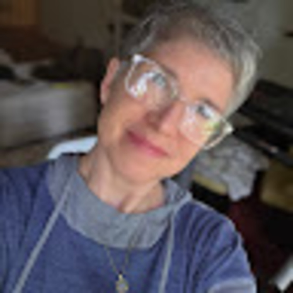 Meet your Posher, Liz